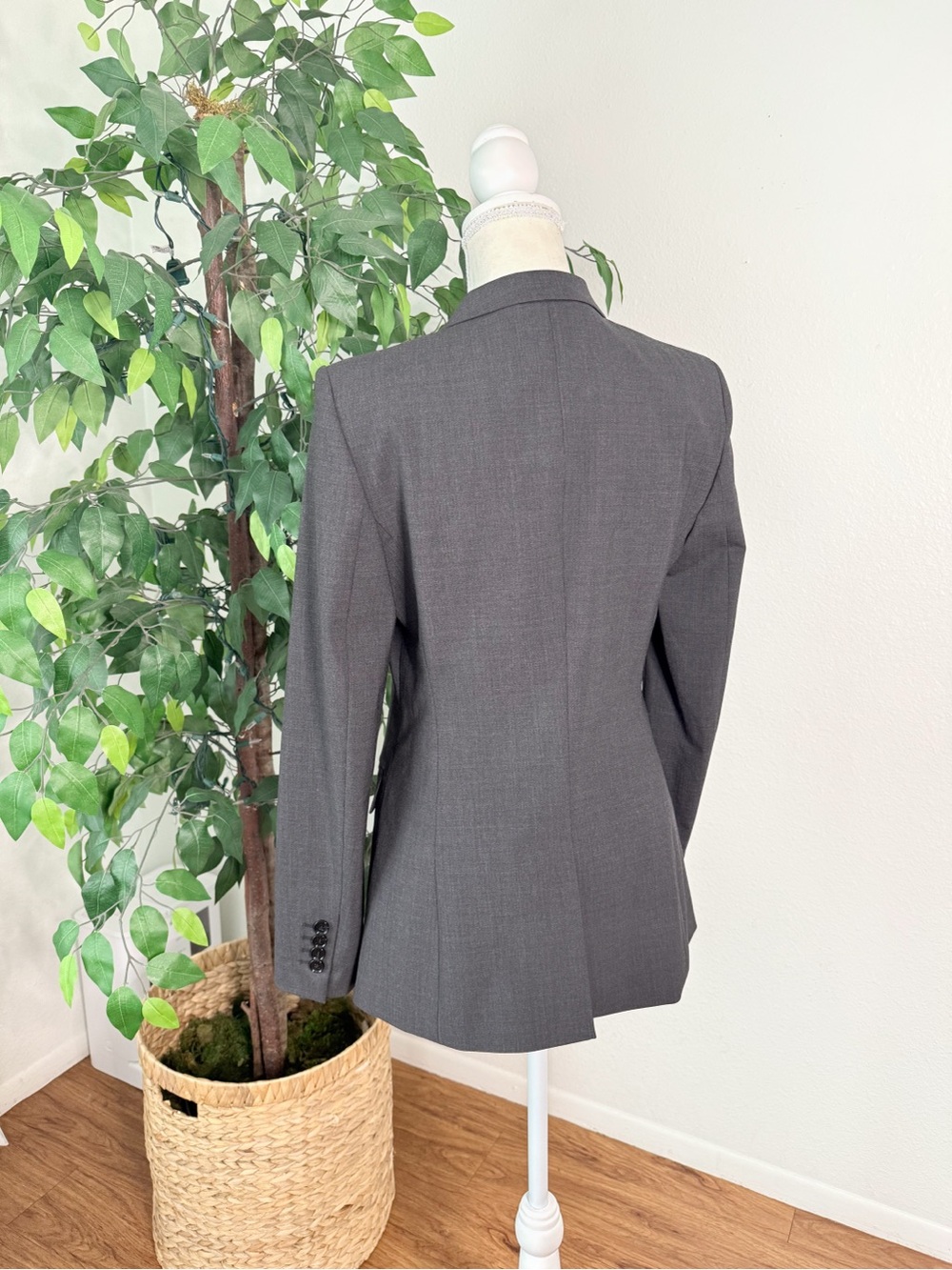 BOSS Hugo Boss Gray Wool Blend Tailored Blazer US 4 - Picture 5 of 15